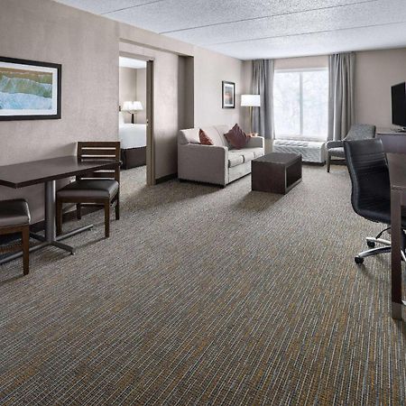 La Quinta Inn & Suites By Wyndham Mooresville Esterno foto