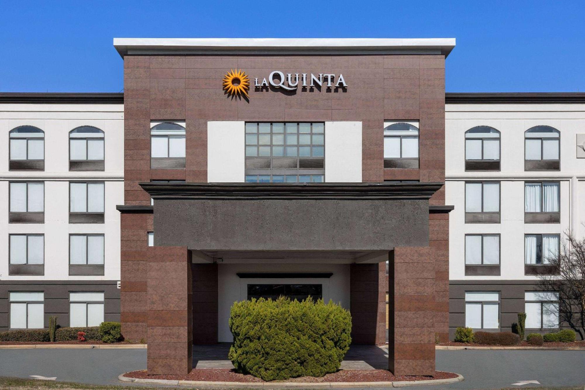 La Quinta Inn & Suites By Wyndham Mooresville Esterno foto