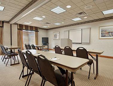 La Quinta Inn & Suites By Wyndham Mooresville Servizi foto